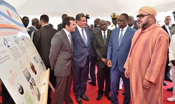 صورة جلالة الملك والرئيس السنغالي يترأسان حفل إطلاق شراكة لمواكبة الفلاحة الصغرى والوسط القروي بالسنغال